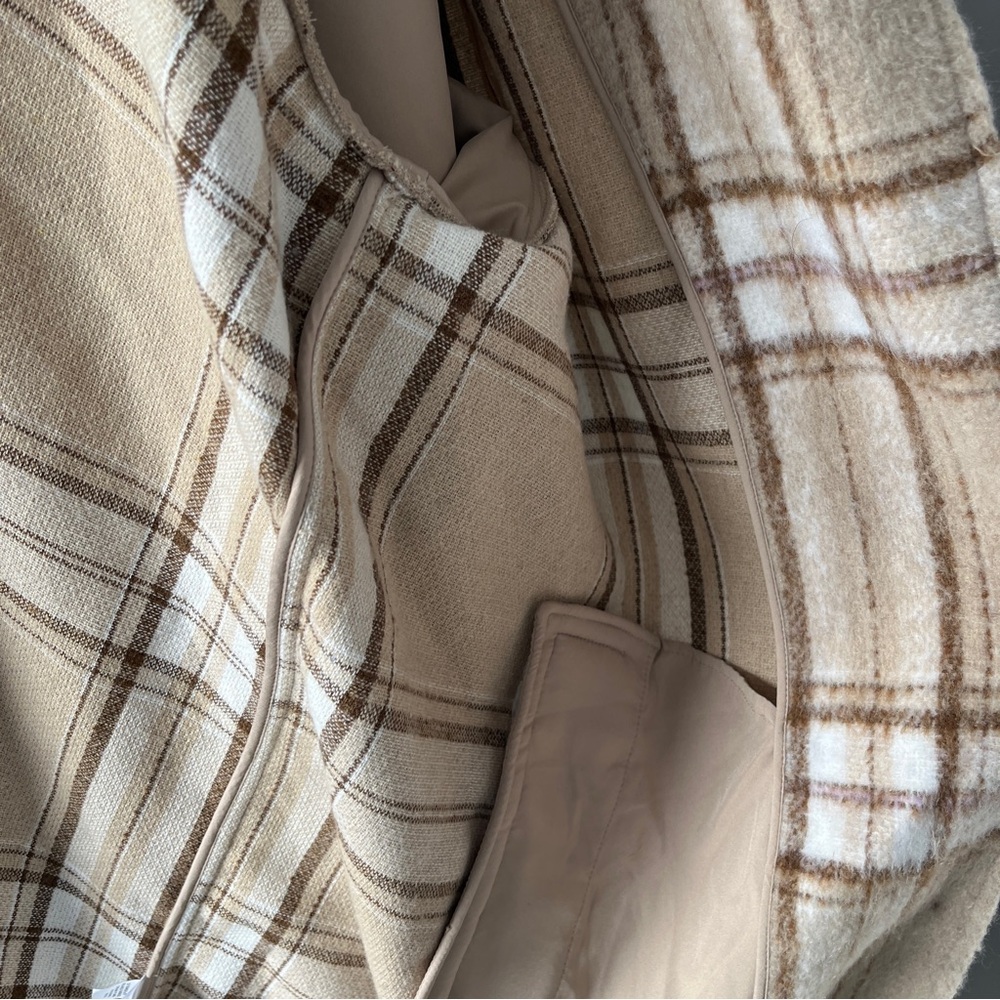 Old Navy Long Peacoat Neutral Tan Cream Plaid Poetcore Womens Plus Size 4X - Picture 8 of 9